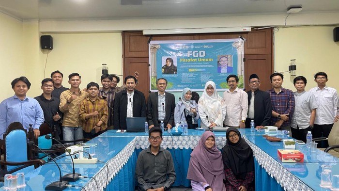 Prodi Aqidah dan Filsafat Islam Melaksanakan FGD Filsafat Umum Sekaligus Peresmian Filsafat Corner 